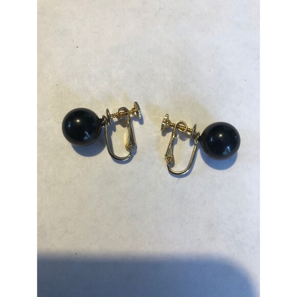 Vintage Marvella Black & Gold Screw Back Clip On Earrings - Picture 1 of 4